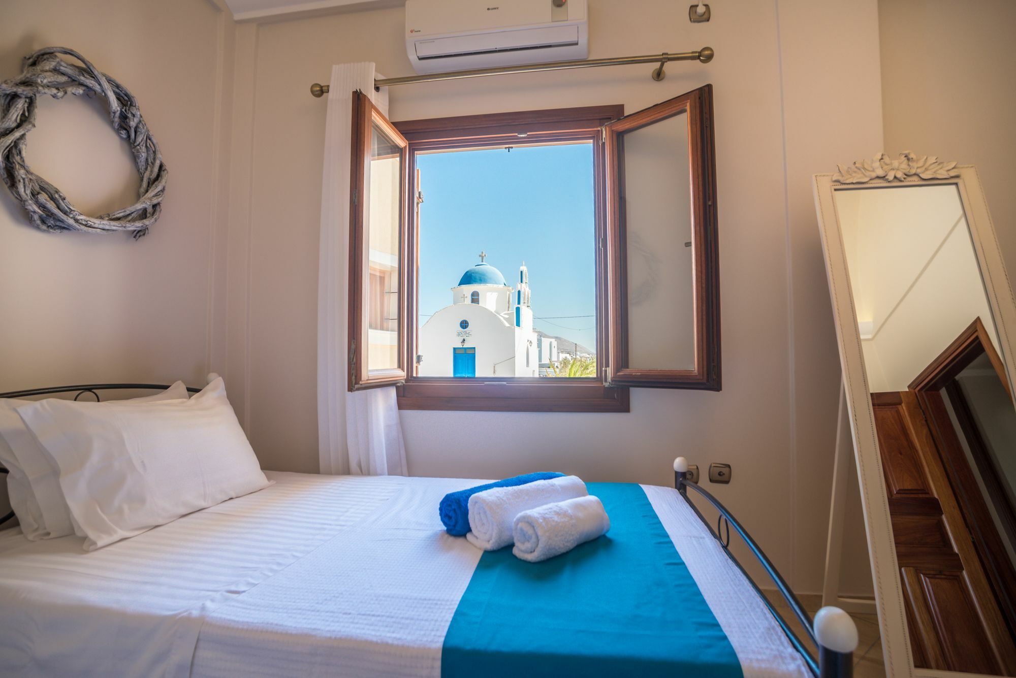 Vineyard Exclusive Suites อาโกรตีรี ภายนอก รูปภาพ